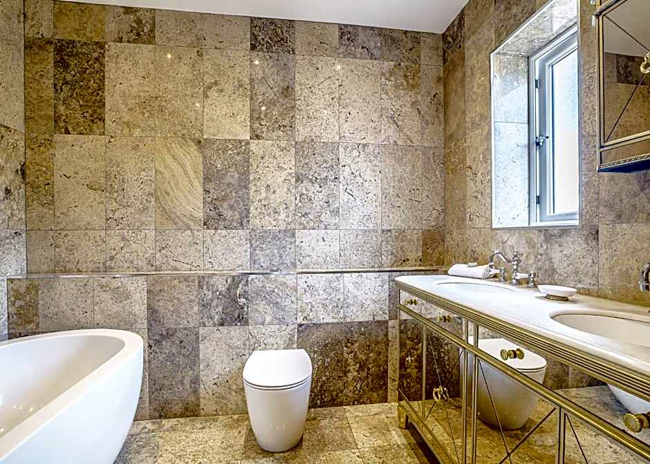 Ladera Retreat Lodges