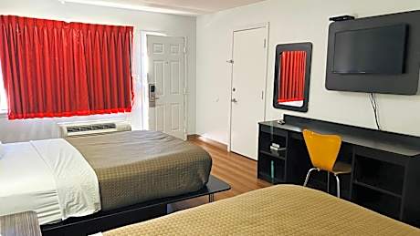 Double Room with Two Double Beds - Smoking