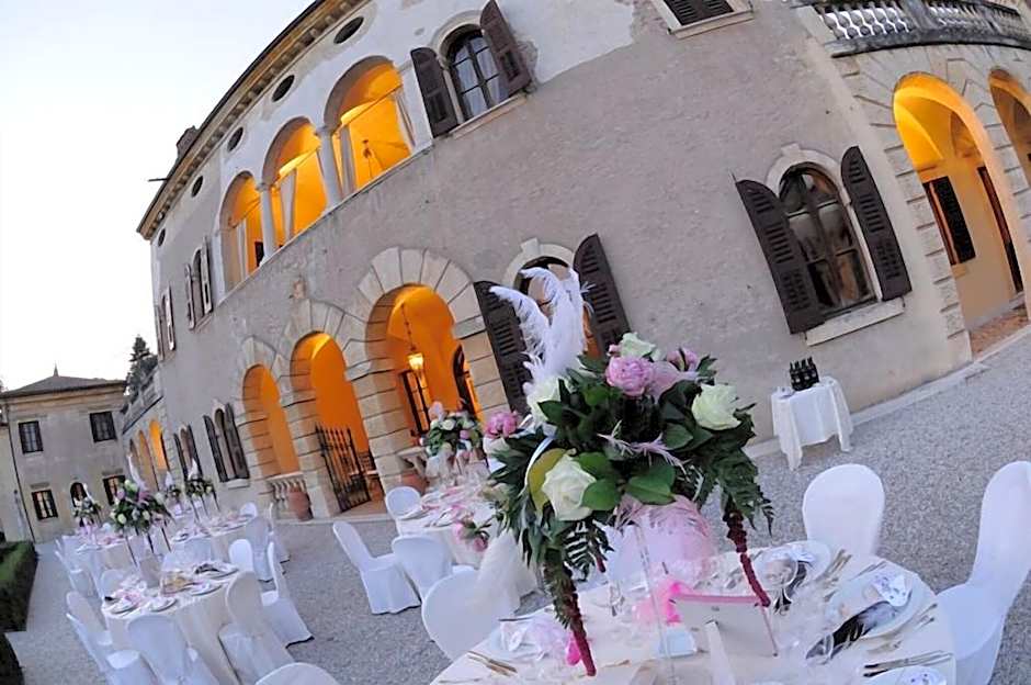 Villa Giona