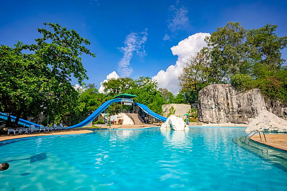 Whiterock Beach Hotel and Waterpark