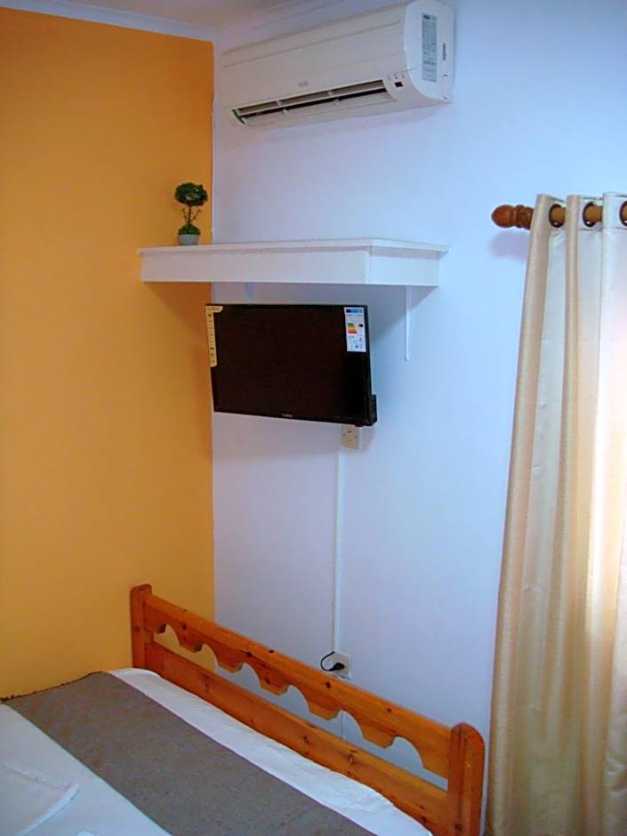 Boussetil Rooms CapAnMat