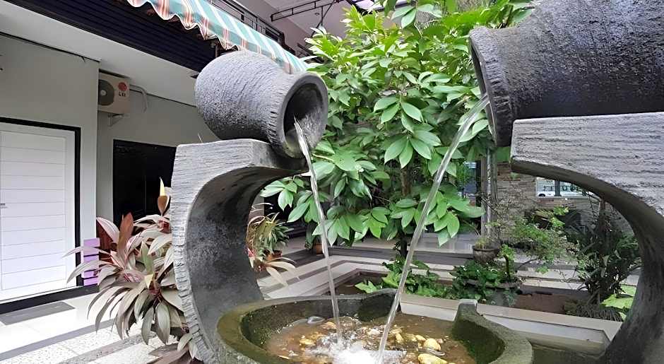 La Derra Hotel