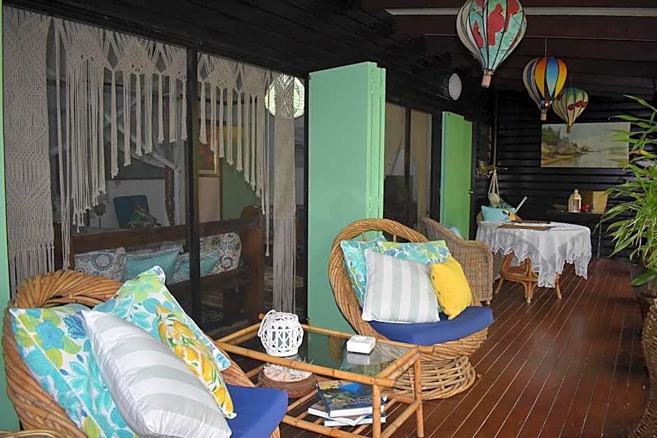 Oskar's Rain Forest Retreat