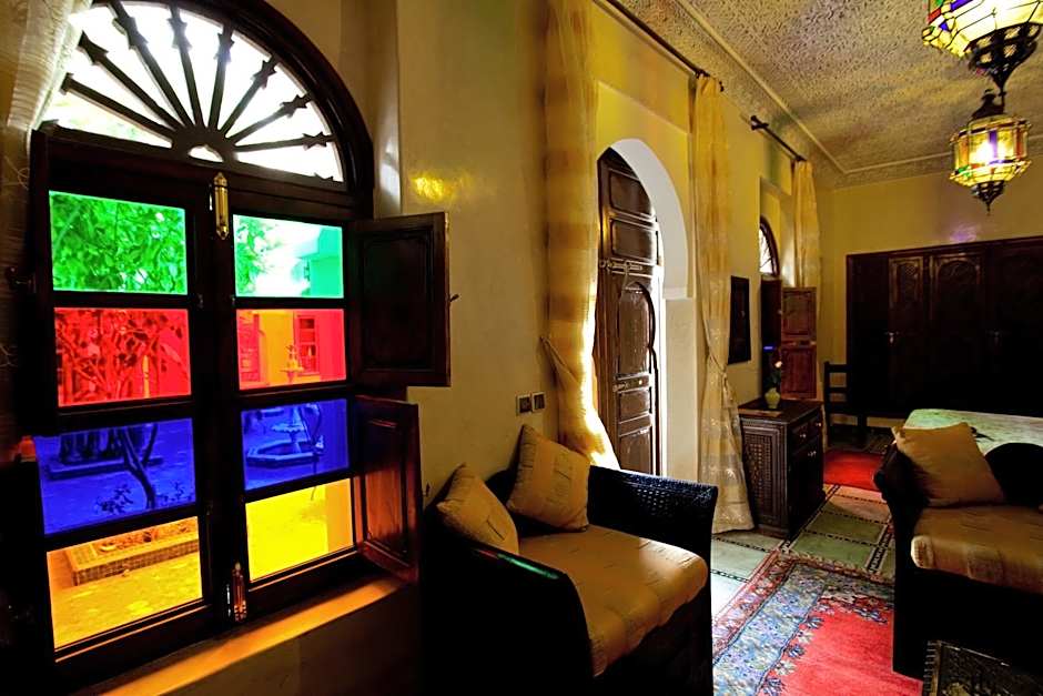 Riad Tidar by Phoenix