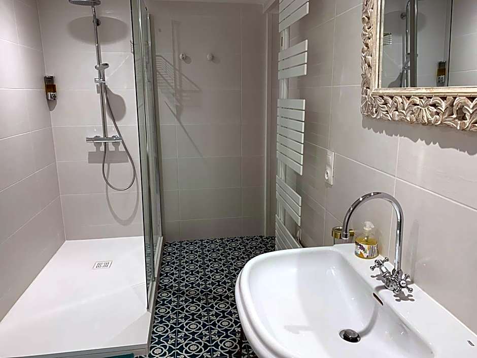 VILLA BLEUE - LES PINS