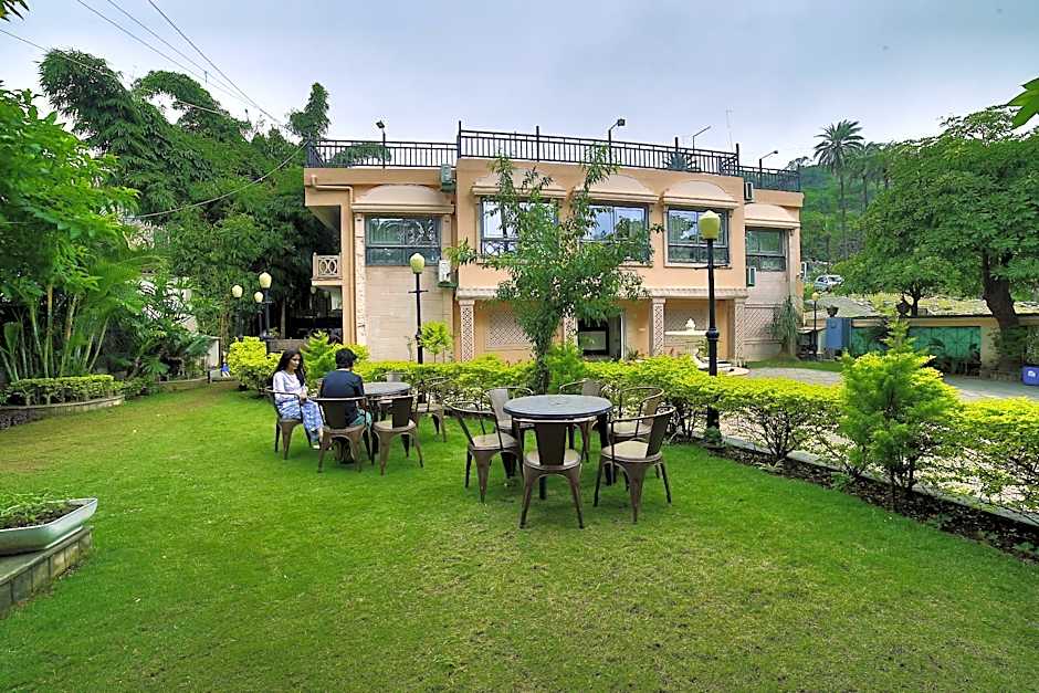 Hotel Shiv Villa by SAH