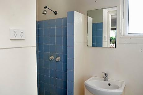 Twin Room with Private Bathroom