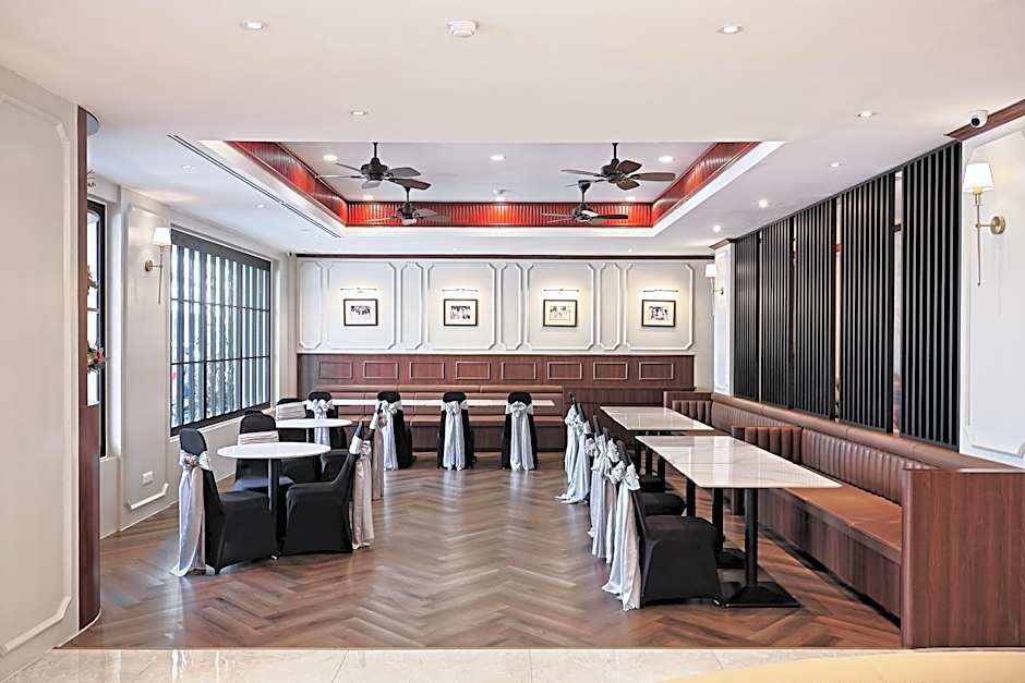 The Jesselton Hotel