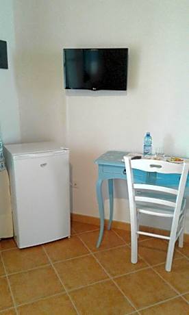 Deluxe Double Room with Extra Bed