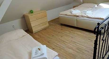 Triple Room with Bathroom