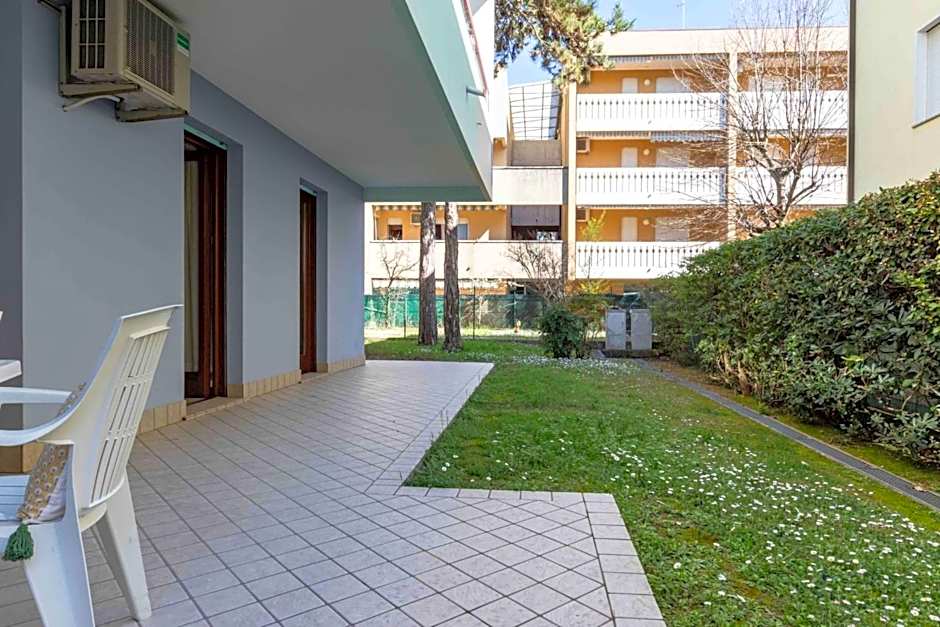 Welcoming flat with private garden-Beahost