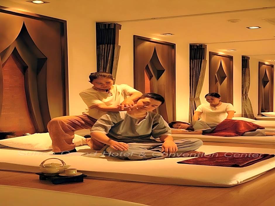 Sunee Grand Hotel&Convention Center