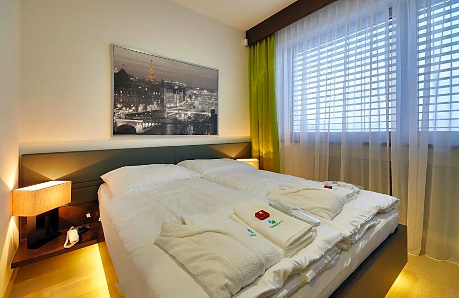 Hotel Harmony Medical & Wellness-Free Parking, 1,8km from the center