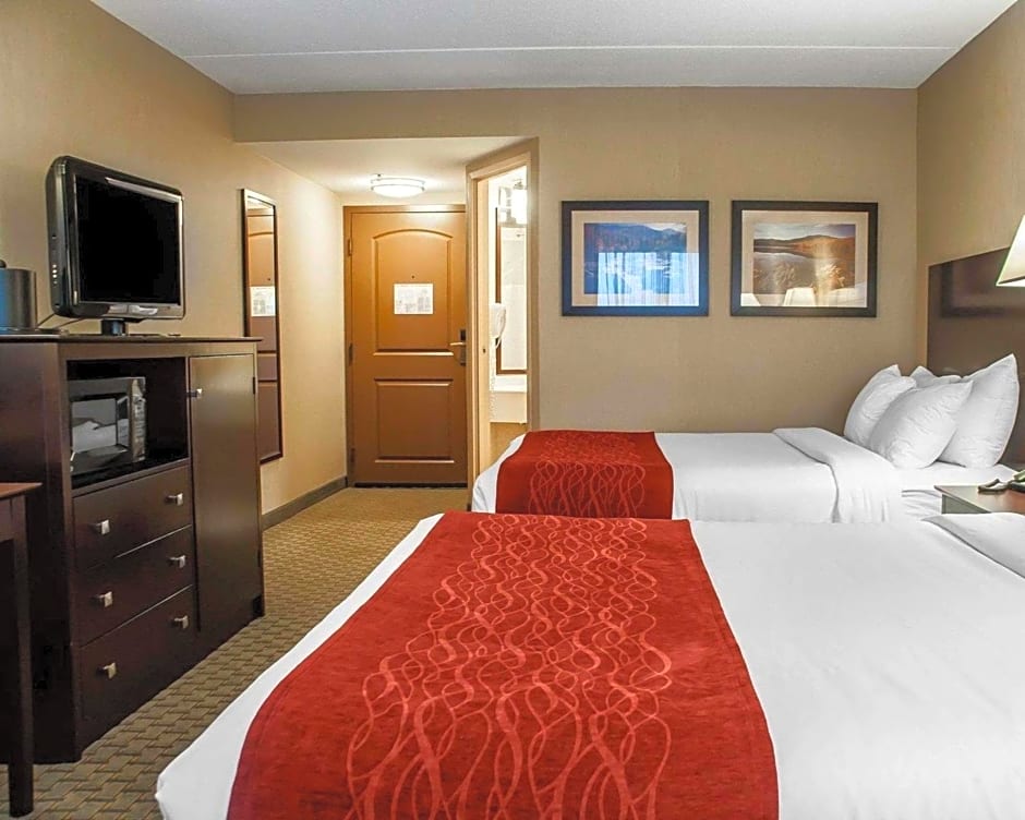 Comfort Inn & Suites Watertown