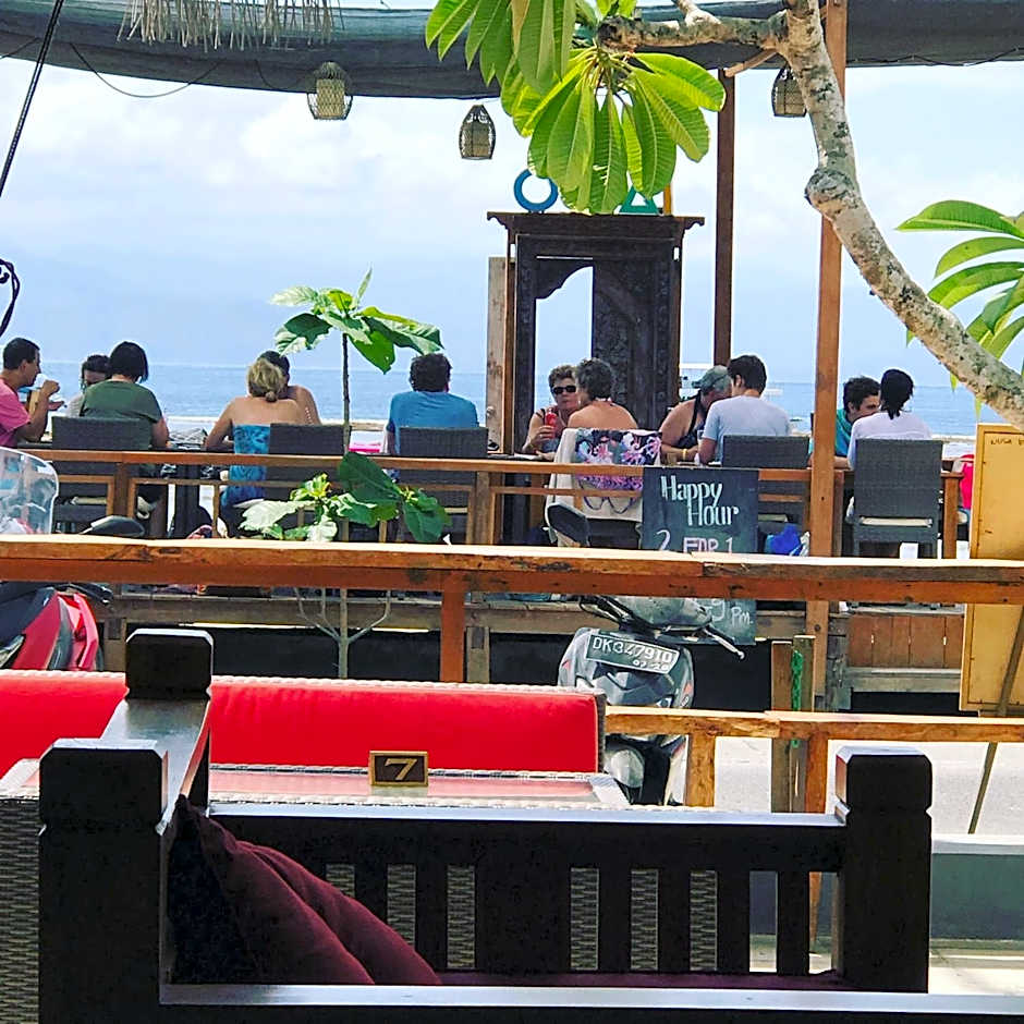 Nusa Indah Onai Hotel