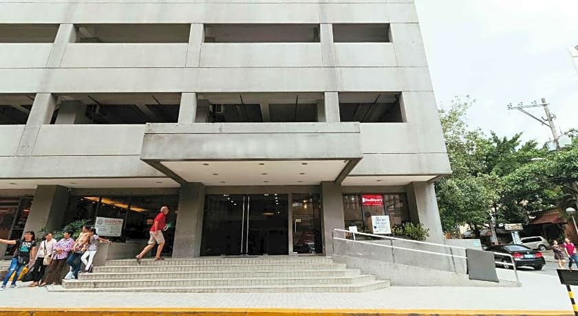 RedDoorz at Bel Air Soho Suites Makati City