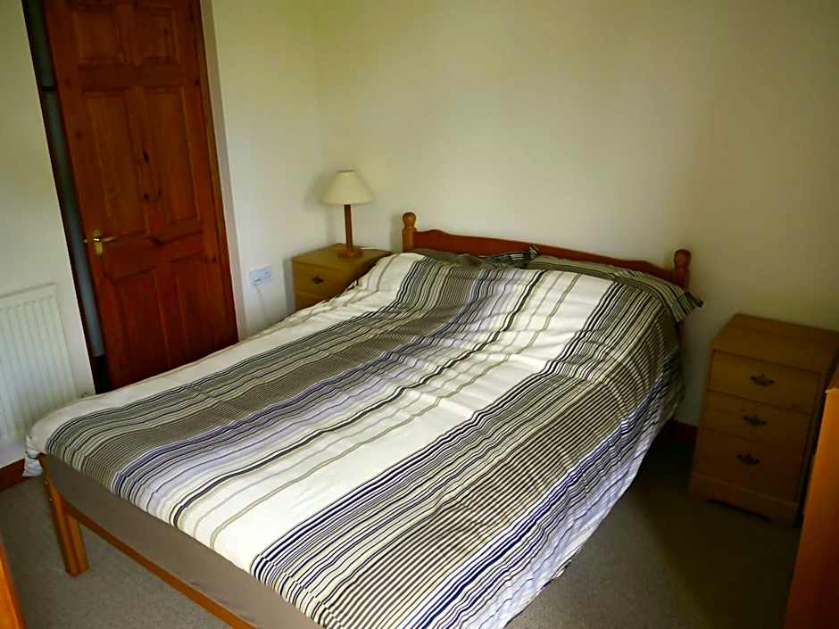 Photo 1 of 5 of 1 Bedroom Apartment
