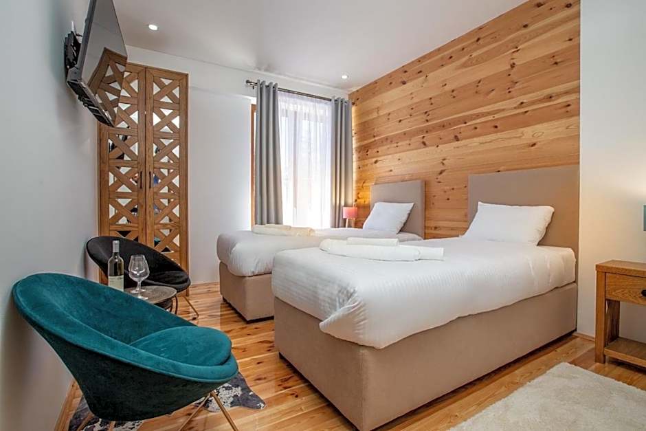 NORTH STORY - Luxury Chalet - Apartments & rooms