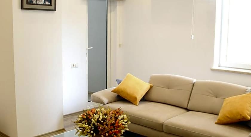 Super Luxury Apartments