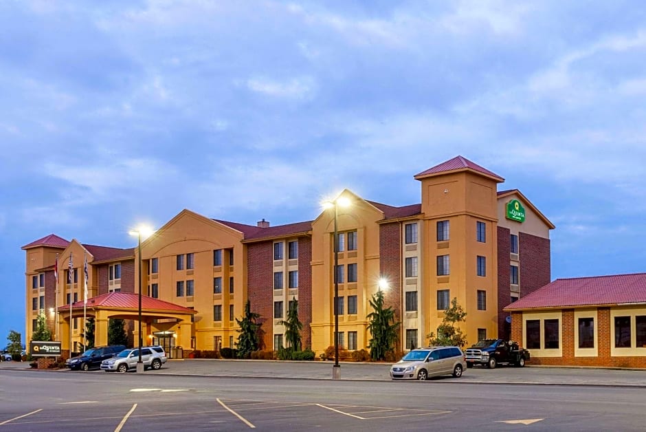 La Quinta Inn & Suites/New River Gorge National Park