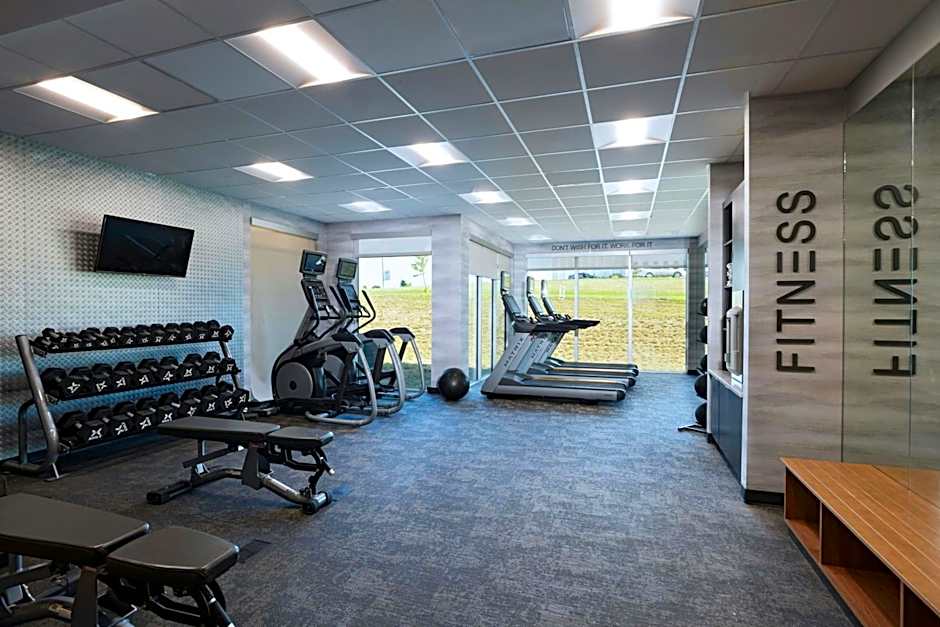 Fairfield Inn and Suites by Marriott Lincoln Crete