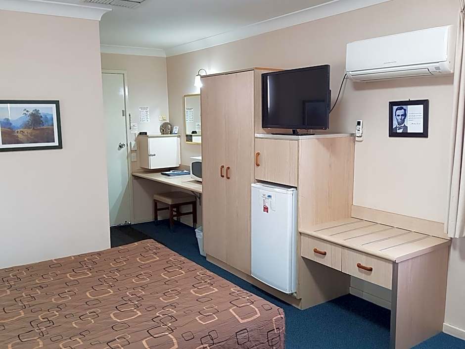 Abraham Lincoln Motel