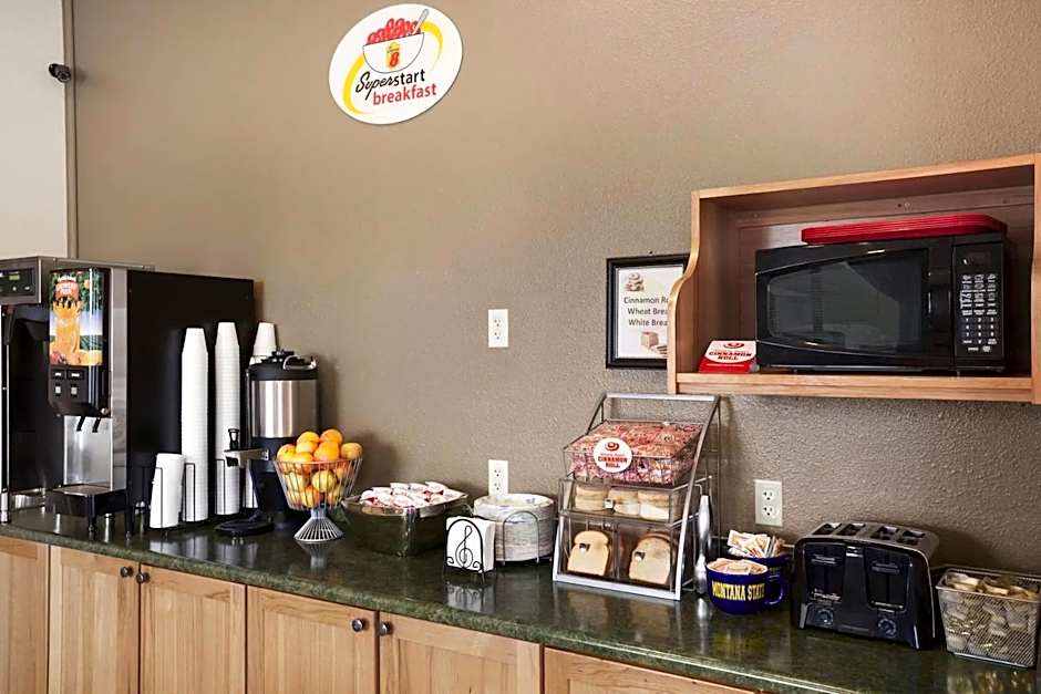 Super 8 by Wyndham Bozeman