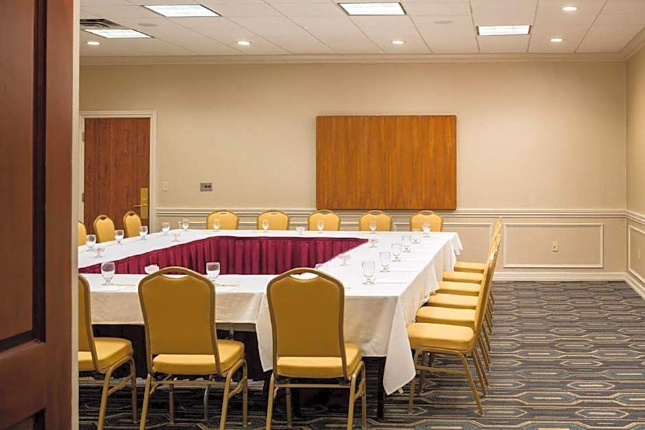 DoubleTree By Hilton, Leominster