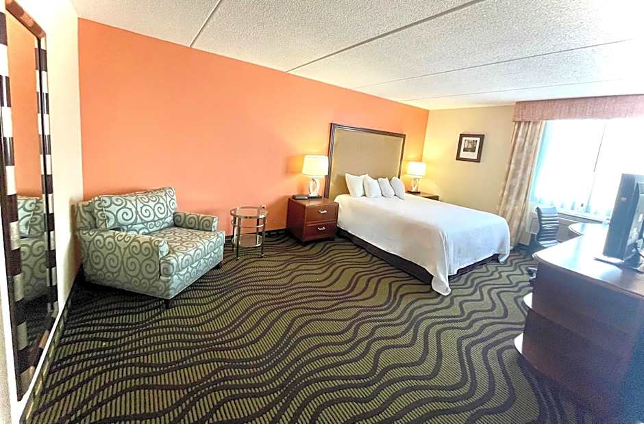 Fairbridge Hotel Cleveland East