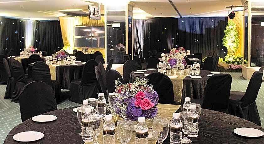 Tunjungan Hotel Surabaya