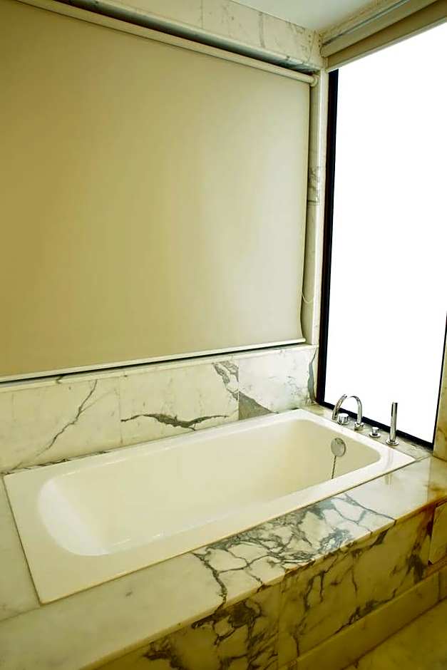 The Ocean Pearl Gardenia