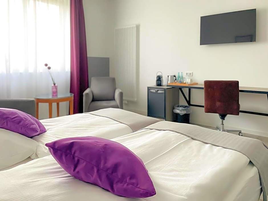 PRIMA Inn HOTEL & HOF NEURUPPIN - digitales & rezeptionsloses Motel