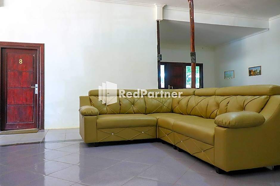 Sahabat Pantai Guest House Mitra RedDoorz