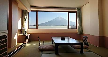 Japanese-Style Room with Shower and Mt.Fuji View