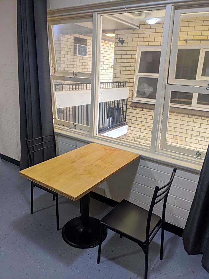 West End Motel & Backpackers