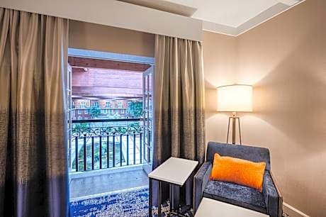 1 King Bed Standard Top Floor