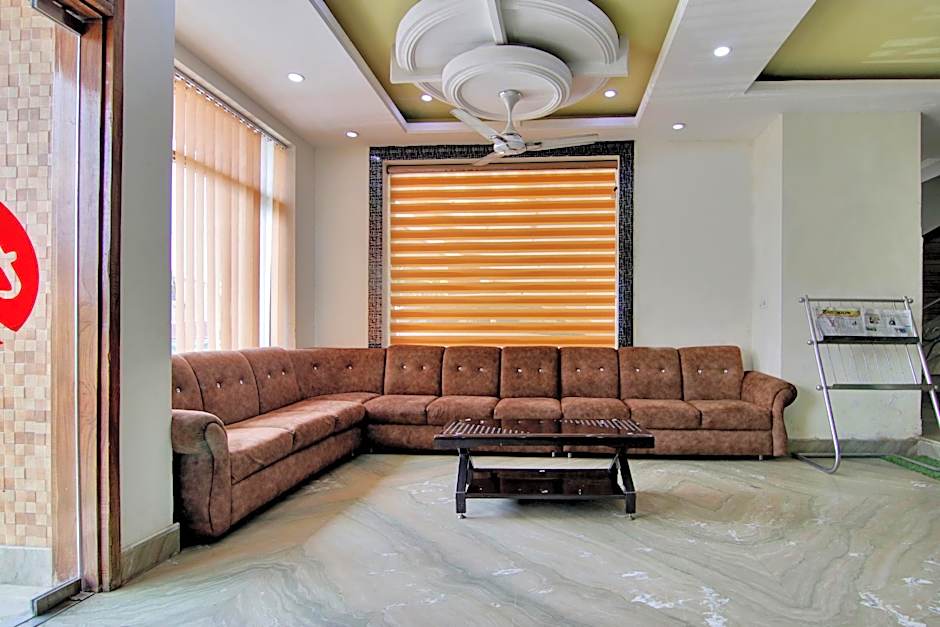 Collection O The Shree Dhar Niwas