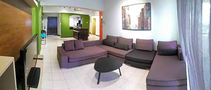 3 Rooms 10 pax VKA near LRT Axiata Bkt-Jalil IMU APU