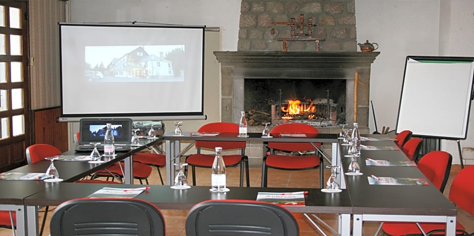 Auberge de la Petite Ferme, Super-Besse Est, The Originals Relais