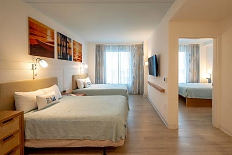 Mobility Accessible 2 Bedroom Suite, w/roll-in shower - 7 Nights or more Length of Stay Discount