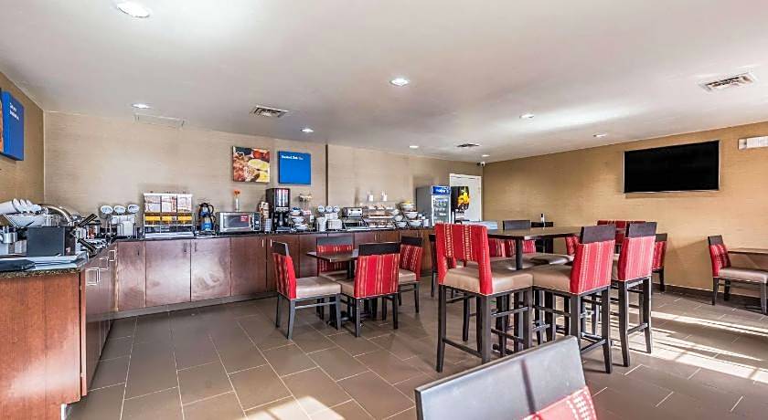 Comfort Inn & Suites Dayton North