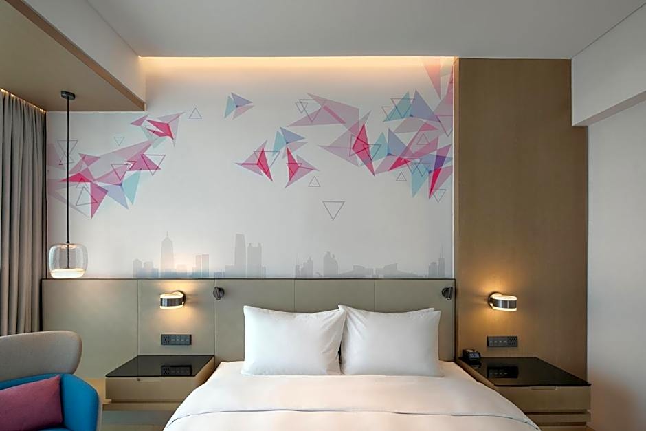 Hilton Garden Inn Shenzhen World Exhibition & Convention Center