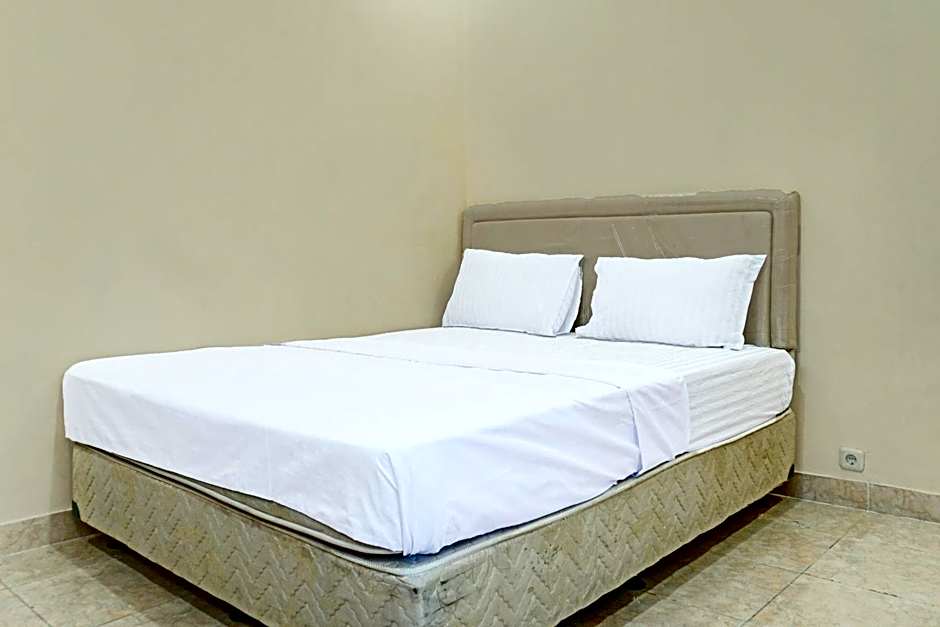 Capital O 92316 Wisma Widya Loka Pratama Near Futsal Tebing Gading