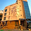 Hotel Maple Grand