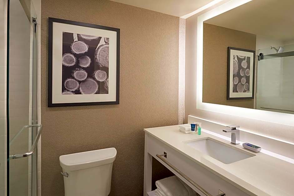 Four Points by Sheraton Vaughan