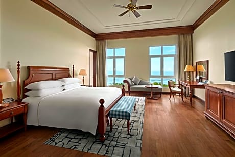 Premier King Suite with Ocean View