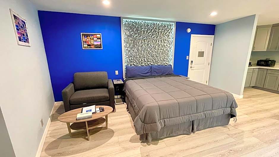 Quintessence ApartHotel