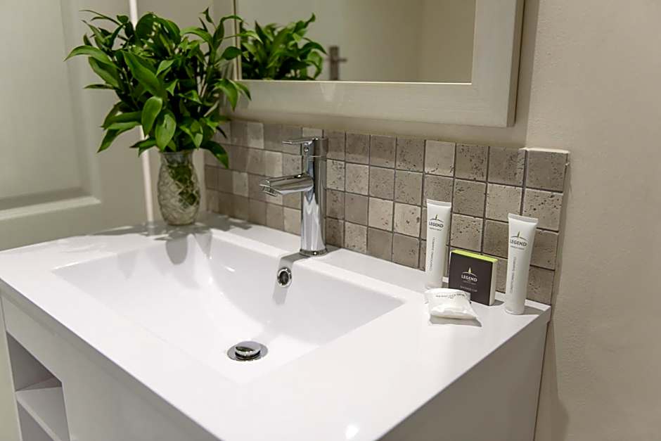 Whalesong Hotel & Spa