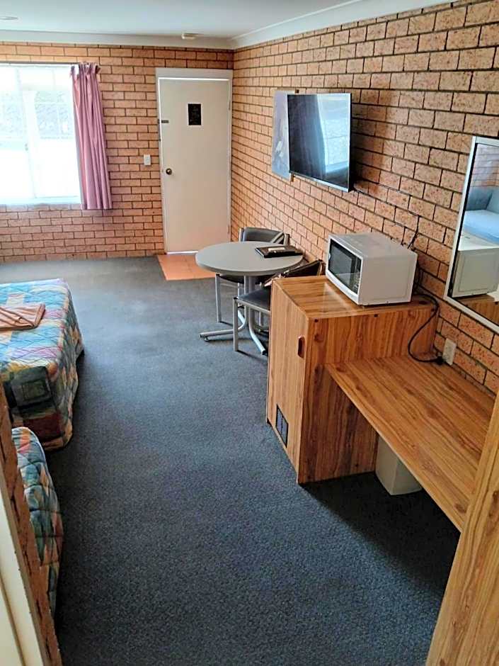 Aaron Inn Motel