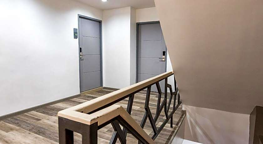 Baan Kun Mhor Hostel